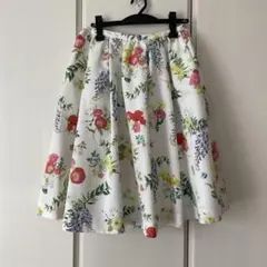 ★美品★ chesty花柄 フレアスカート サイドジッパー付き　サイズ1