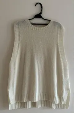 エスオー　ニットベスト ノースリーブ ゆったりシルエット