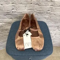 ZARA サテン バレエシューズ ピンクベージュ 40(D-3)のサムネイル