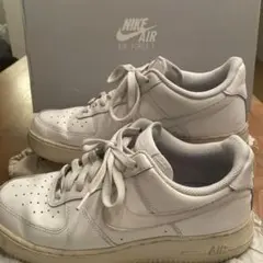 NIKE AIR FORCE 1 (27cm)