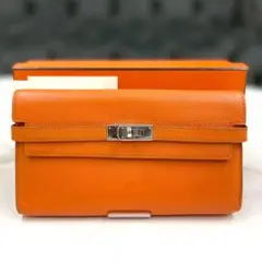 Item thumbnail for item 97b6f69a-14a6-46d2-9ed9-f77000836016