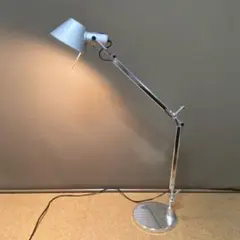 ⑥Artemide Tolomeo table デスクライト