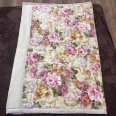 メルカリ市限定価格★西川の毛布 花柄 140cm×200cmのサムネイル