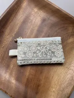 Item thumbnail for item a495fb47-22b5-4d20-b407-6b2e417b234a