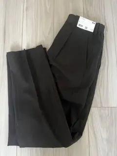 新品　UNIQLO ユニクロ　タックテーパードパンツ　秋冬　S ダークブラウン