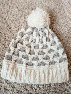 ニット帽　レディース　ボンボン付き