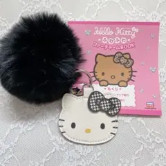 ハローキティ　ふわふわファーチャーム　千鳥格子リボン