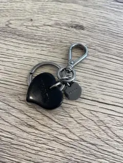 2026年最新】プラダ ハートキーホルダーの人気アイテム - メルカリ