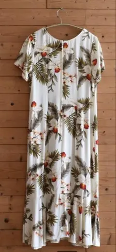 TWO PALMS ワンピース　サイズS アロハ　ムームー　ドレスのサムネイル