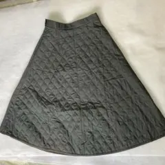 ダークグレー キルティング フレアスカート