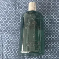 モルトンブラウン　バス&シャワージェル 300mlサイプレス&シーフェンネルのサムネイル