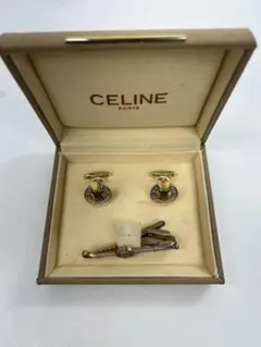 2026年最新】CELINEタイピンカフスセットの人気アイテム - メルカリ