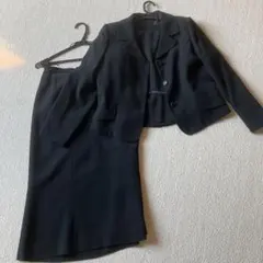 喪服　ブラックスーツセット（ジャケット・スカート・半袖トップス）　13号
