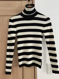 アニエス・ベー　タートルネックニット 黒白ストライプ
