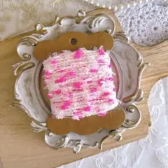 RESTOCK☆ながさたっぷり引き揃え糸5m ネオンピンク蛍光 変わり糸 素材糸