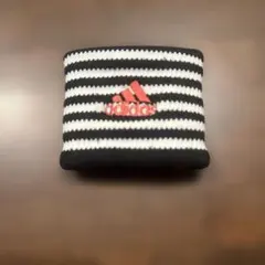 【かわいい】adidas ストライプ リストバンド