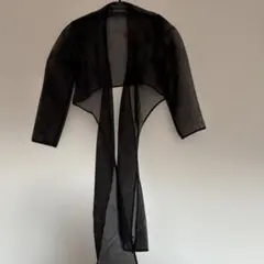 黒の透け感ショートストール