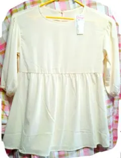 定価¥1639 ❗️ペプラムブラウス【新品】しまむら オフホワイト L