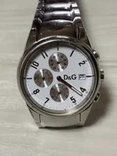 D&G クロノグラフ腕時計 ホワイト　ジャンク　部品取りのサムネイル