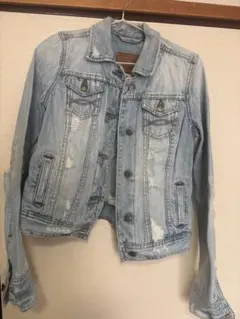 ライトブルー デニムジャケット ダメージ加工