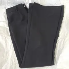 GU ストレッチフレアパンツ