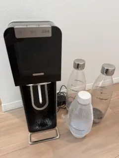 sodastream T21 炭酸水メーカー プラスチックボトル付き - メルカリ