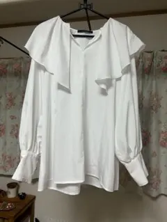 【お値下げ】ダブルクローゼット　フリル襟ブラウス　白　フリーサイズ