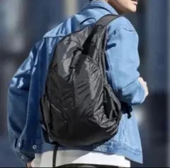 coca ポケッタブル縦ファスナー バックパックリュック　ブラック