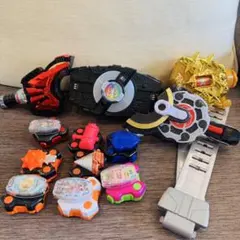 仮面ライダー　ギーツ　変身ベルト　なりきり　おもちゃ　プレゼント　限定