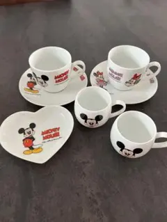 sango ミッキーマウス　ミニーマウス　カップ&ソーサー