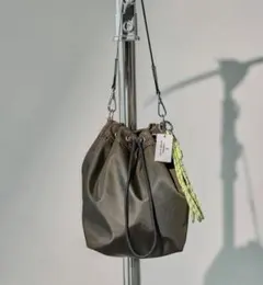 マルチWAYチャーム付きバッグ