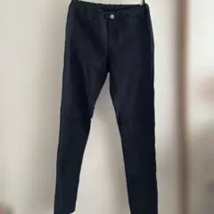 GU 140 黒スキニーパンツ（ゴム入りウエスト） 膝破れあり