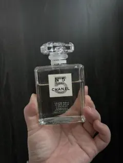 CHANEL N°5 L'EAU 香水