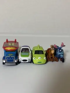 東京ディズニーリゾート スティッチ フィギュア 赤い車プルバックカー