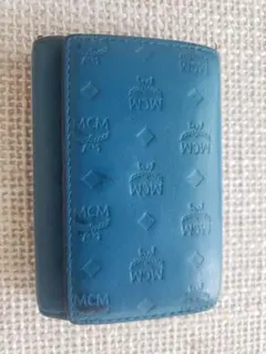 MCM キーケース 青 エンボス加工のサムネイル