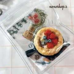 ミニチュア　ガチャ詰めポーチ　ミニチュアスイーツ　ハンドメイド　クリスマス