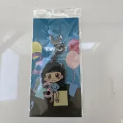 twice モモ キーホルダー