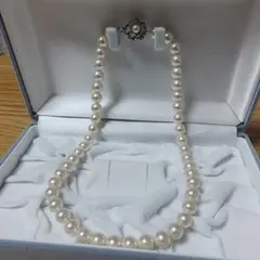 【美品】ウインク パールネックレス 8.2ミリ珠 ホワイト テリ良 シルバー刻印のサムネイル