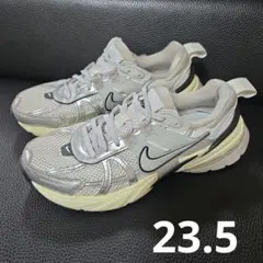 NIKE W V2K RUN 23.5cm FD0736-100