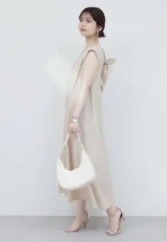 ナチュラルクチュール バックリボンテントワンピース