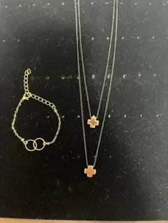 ゴールド クロスモチーフ 2連ネックレスとブレスレットセット