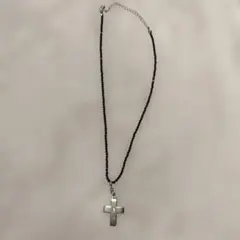 ハンドメイド ブラックビーズ クロスネックレス