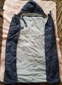 ユニクロ　抱っこひもカバー　防寒　ケープ