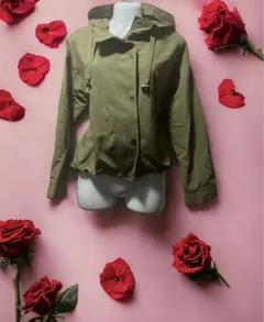 試着のみGU／ライトカーキ／リボンフード／裾ドロスト／マウンテンパーカー／管Z５