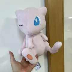 ポケットモンスター もふぐっとしっぽみてみて！ぬいぐるみ〜ミュウ〜