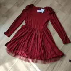 フレアーワンピース　落ち着いたレッド　Ｍ　発表会