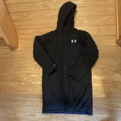 アンダーアーマー　ベンチコート　子供用　黒　YXLサイズ　膝上丈