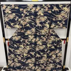紬着物 裄66.5 型染の蝶に草花 染め 正絹 AK-8682