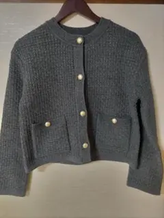 グレー ノーカラージャケット