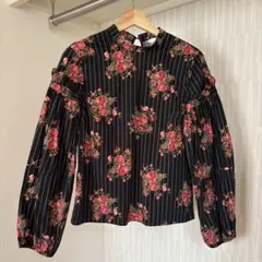 H&M 花柄ブラウス